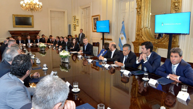 imagen Pacto fiscal: Macri logró acordar con los mandatarios