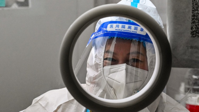 imagen China deja de publicar cifras diarias de coronavirus en medio del fuerte brote