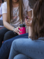 La OMS advirtió que casi un cuarto de las adolescentes sufren violencia física o sexual en su pareja