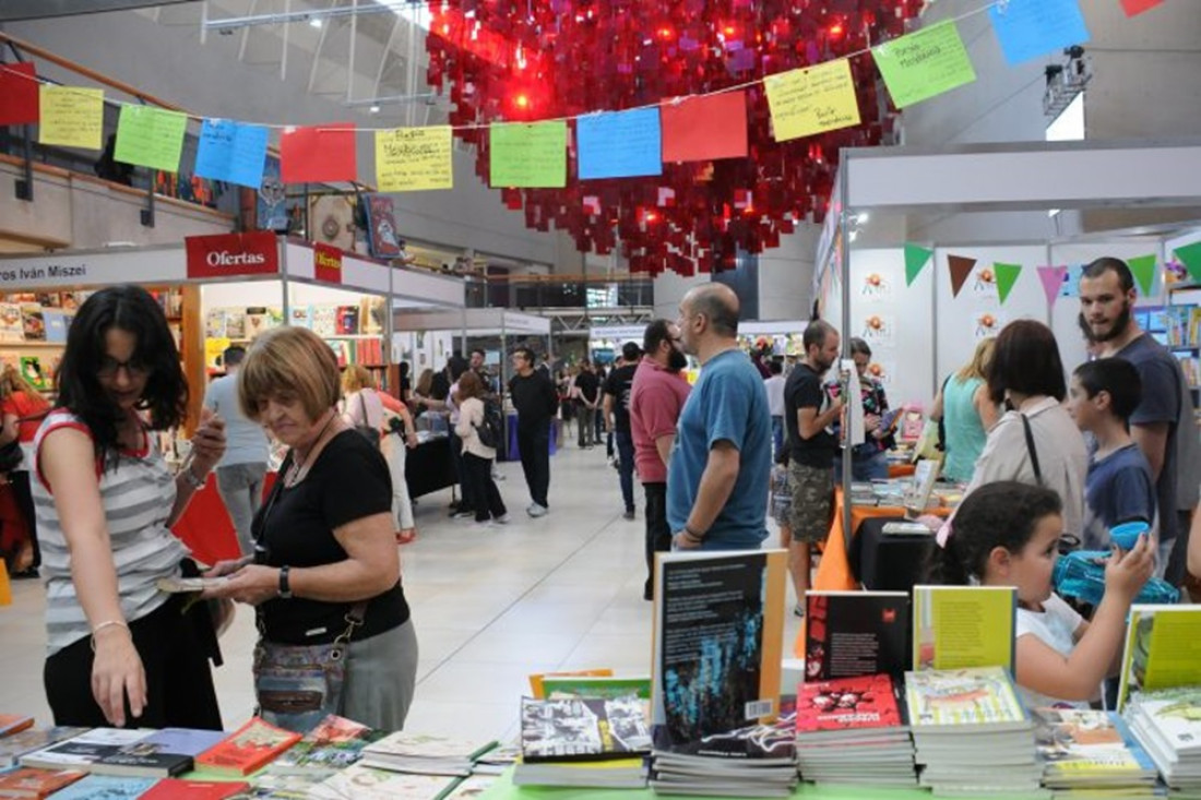 Continúa todo el fin de semana la Feria del Libro de Mendoza  