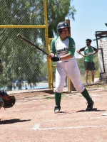 Zoe Arditi tiene 13 años, juega al sóftbol en la UNCUYO y ya está en las selecciones de Mendoza y Argentina