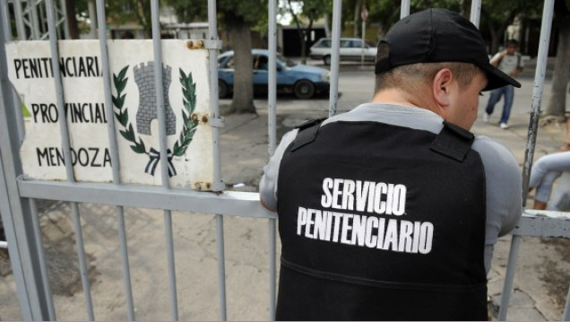imagen Según Amnistía, Argentina no investigó denuncias de torturas en cárceles en 2015