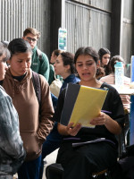 Ocho de cada diez jóvenes quieren seguir estudiando tras la secundaria, pero solo la mitad lo hace