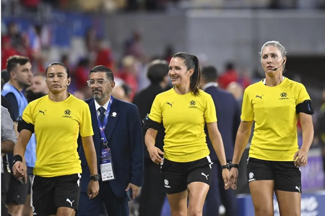 La participación de árbitras por primera vez en la Copa América masculina abre camino hacia la igualdad