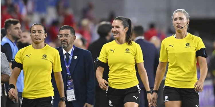La participación de árbitras por primera vez en la Copa América masculina abre camino hacia la igualdad