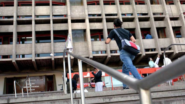 imagen Solo dos de cada diez argentinos terminan sus estudios universitarios