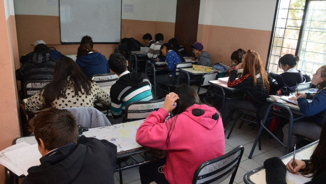 imagen Más de 30 mil alumnos de Mendoza no saben si podrán pasar de año