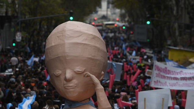 imagen Multitudinaria marcha contra la legalización del aborto en todo el país