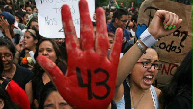 imagen Los 43 de Ayotzinapa: forenses argentinos desmienten versión oficial