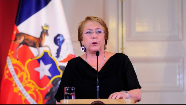 imagen Bachelet, a días de dejar el poder, busca reformar la Constitución chilena