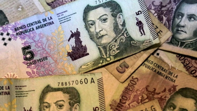 imagen Chau a los billetes de cinco pesos