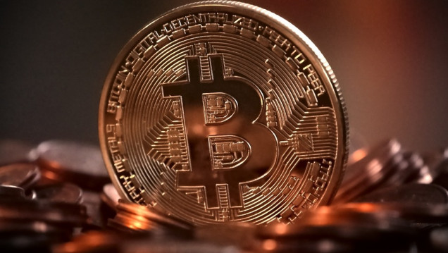 imagen El bitcoin marca otro récord y se acerca a los USD 10 000