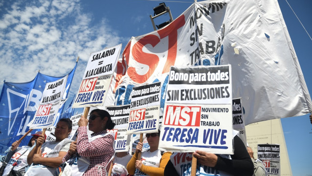 imagen Bono de 45 mil pesos: marcha para reclamar un pago "sin exclusiones"
