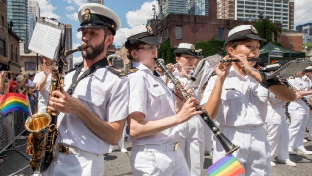 imagen Las Fuerzas Armadas de Canadá "abrazan" a los trans y se alejan de Trump