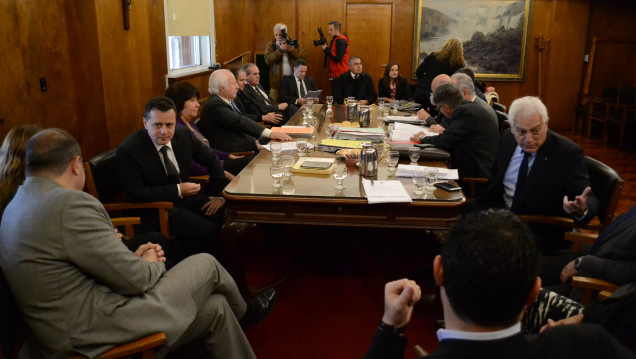 imagen Jury contra Carniello: sin definiciones