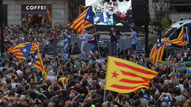 imagen Rajoy destituyó al gobierno catalán y convocó a elecciones regionales 