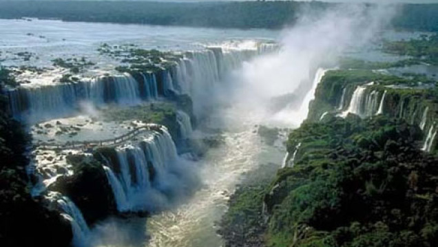 imagen Orgullo argentino: Las Cataratas del Iguazú son una de las siete Maravillas Naturales