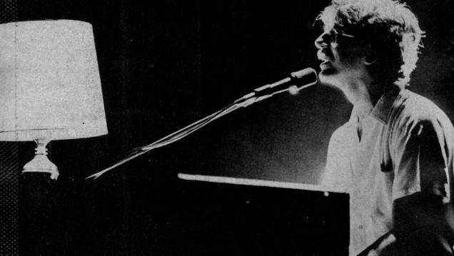imagen A 40 años de "Yendo de la cama al living", el disco con el que Charly García despegó como solista
