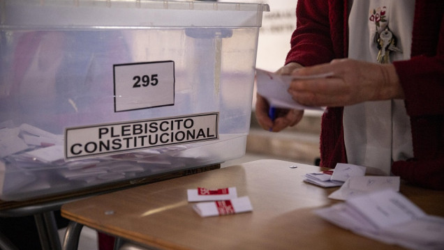 imagen Plebiscito en Chile: ganó el rechazo y seguirá rigiendo la Constitución de Pinochet