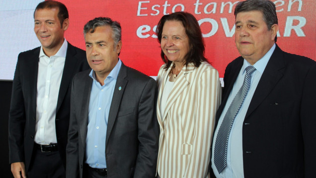 imagen Diputados se reúnen con referentes vitivinícolas en Mendoza