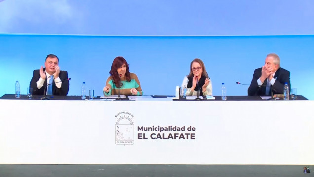 imagen Para Cristina Fernández, la renuncia de Guzmán fue "un acto de irresponsabilidad política y desestabilización"