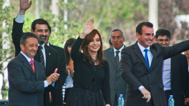 imagen Rotundo triunfo de Cristina en el país y en Mendoza Paco Pérez alcanza la gobernación  