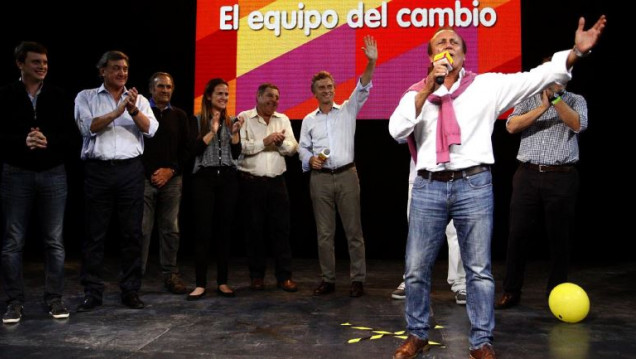 imagen Macri festejó en Santa Fe: Del Sel ganó las PASO