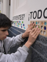 Iniciativas en braille buscan "derribar barreras" en el acceso a experiencias artísticas
