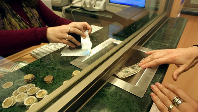imagen Dolarmanía: casi un millón de argentinos compraron la moneda en julio