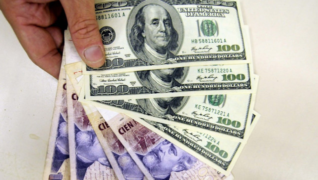 imagen El dólar cayó 12 centavos a $ 20,24, antes de que el BCRA defina la tasa