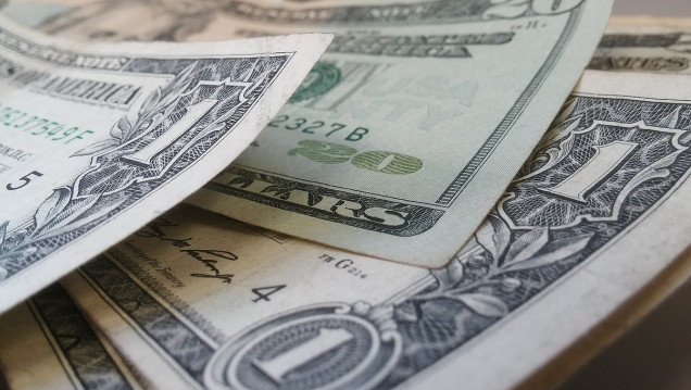 imagen El dólar oficial sigue por encima de $14 y el blue suma un centavo