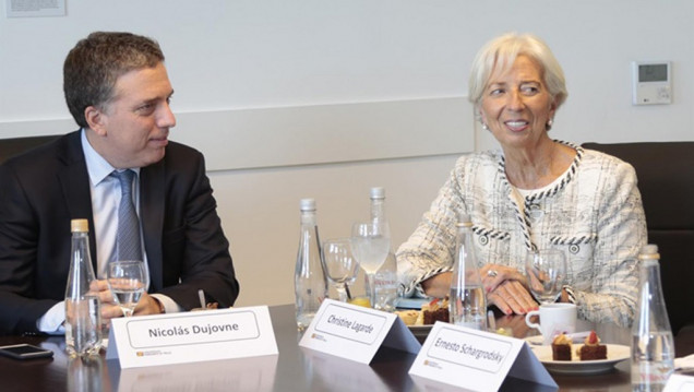 imagen Dujovne, en Washington para agilizar la entrega de fondos del FMI