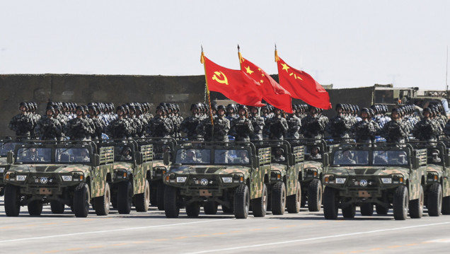 imagen China celebró los 90 años de su ejército
