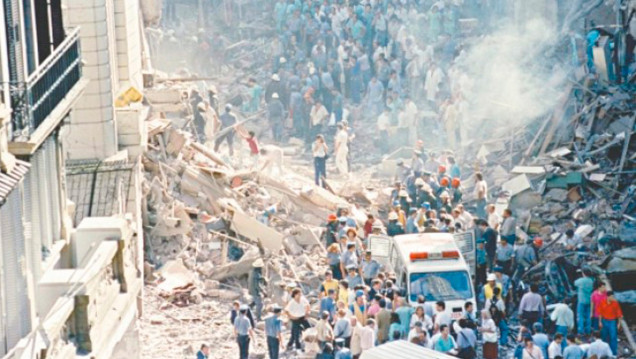 imagen A 24 años, recuerdan a las víctimas del atentado a la Embajada de Israel