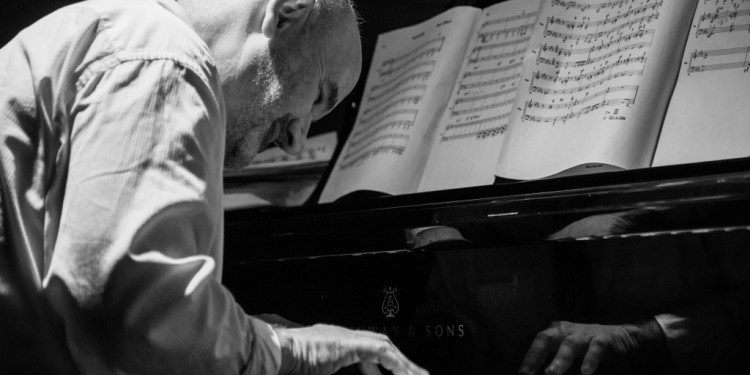 Emilio Solla, pianista mendocino nominado al Grammy