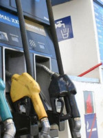 YPF y Axion se suman a Shell con la suba de 3,8% en sus combustibles acordada con el Gobierno