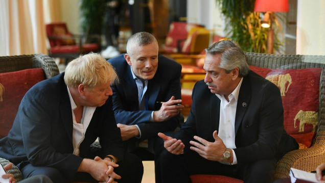 imagen Reunión entre Fernández y Johnson: el presidente planteó primero hablar de la soberanía de Malvinas