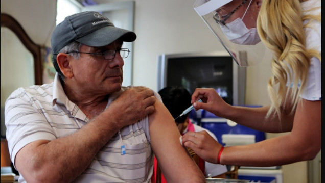 imagen Vacunación en Mendoza: ya se inscribieron más de 50.500 personas mayores de 70 años