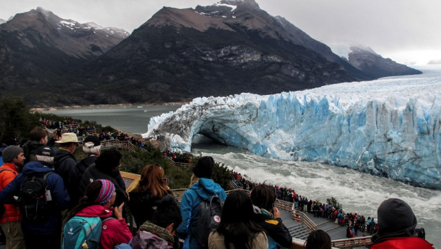 imagen Cayó el "puente de hielo" del Perito Moreno en la madrugada