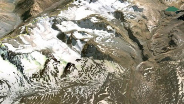 imagen Detectan por primera vez agua tibia bajo un glaciar de la Antártida