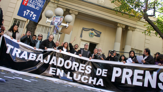 imagen Periodistas mendocinos marcharon en contra del Sindicato de Prensa