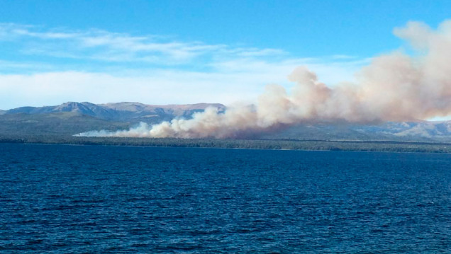 imagen Incendio forestal en Bariloche