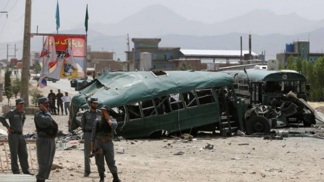 imagen Atentado suicida en Kabul mata a casi 30 personas y hiere a más de 40