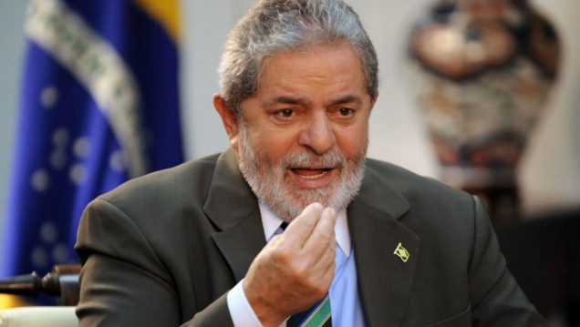 imagen A Lula le prohibieron salir de Brasil