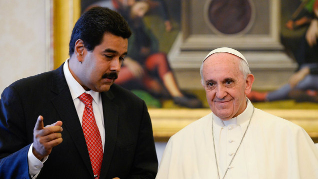 imagen  Francisco recibe a Maduro y abre el diálogo en Venezuela
