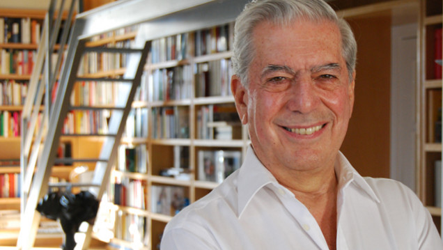 imagen Vargas Llosa confirma que acudirá a la feria del Libro en Bs.As.