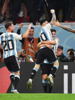 Corazón al límite: Argentina pasó a cuartos con buen fútbol pero sufrió hasta el tiro del final