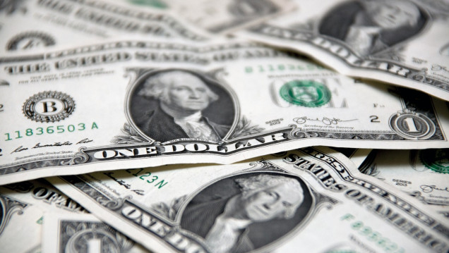 imagen El dólar comenzó la semana cotizando a $25,25