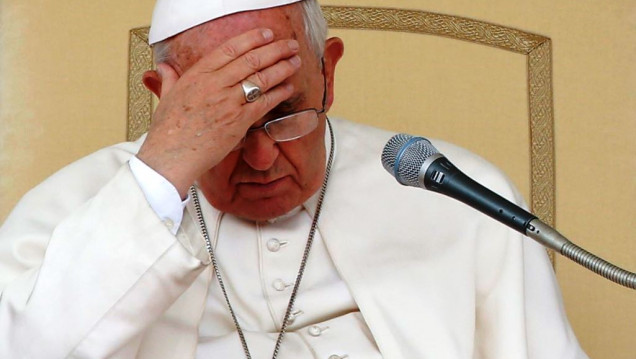 imagen El Papa se disculpó por subestimar los casos de abuso en la Iglesia chilena