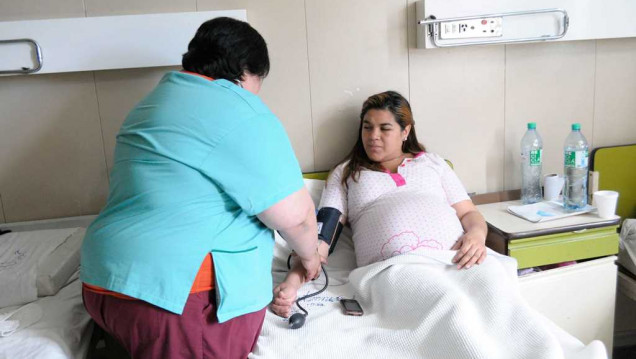 imagen La OMS pidió reducir intervenciones médicas en el parto